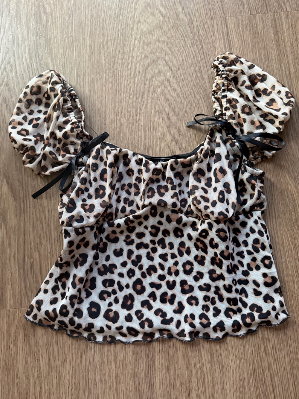 VIBE Apparel Leopard Print Mesh Puff Sleeve Corset Style Top Size M